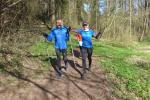 Flink war Josef Hindricks auf der 12,5 Kilometer langen Walkingstrecke, brauchte Ehefrau Katrin im Laufschritt f&uuml;r ihre 21 Kilometer doch ein paar Minuten l&auml;nger. &Uuml;ber das zuf&auml;llige Aufeinandertreffen freuten sich beide sehr. 