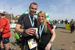 Janko Schlenker und Freundin Diana R&uuml;diger-Kunzemann belegten bei ihrem Marathondeb&uuml;t Platz 1 in ihren Altersklassen.