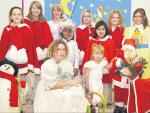 In ihren aufwendigen Kost&uuml;men werden die M&auml;dchen der Pop-M&auml;use auch in diesem Jahr zu Weihnachten ihr ganz besonderes Programm zeigen. 