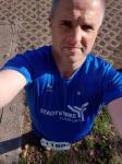 Erwartungsvoll ist Olaf Bothe von der Gaensefurther Sportbewegung bereit f&uuml;r 21,1 Kilometer!