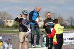 Siegerehrung in Altersklasse Sen3 mit den Gaensefurther Triathleten Olaf Moch (1.) und Ralf Rosenmeier (3.). Siegerehrung in Altersklasse Sen3 mit den Gaensefurther Triathleten Olaf Moch (1.) und Ralf Rosenmeier (3.).