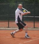Andreas Trensinger konnte sein Einzel in beiden Sätzen souverän gegen Grabinski jeweils mit 6:2 gewinnen. Foto: Sandra Arm Andreas Trensinger konnte sein Einzel in beiden Sätzen souverän gegen Grabinski jeweils mit 6:2 gewinnen. Foto: Sandra Arm