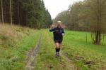 Renate ist guter Dinge und genie&szlig;t die Landschaft.