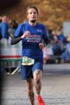 Stefan Otto von unserem Verein k&auml;mpfte sich beim Magdeburg-Marathon durch und kam als Gesamtdritter nach 42,195 km ins Ziel.
