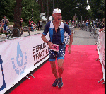 Nach 3:19:18 Stunden war J&uuml;rgen im Ziel und holte sich in Altersklasse TM75+ Platz 1.