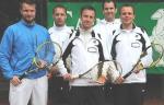 Die Herren 30 v.l. Nicolas Bothe, Mike Prüfer, Ronny Selig, Michael Busse und Frank Müller erzielten über die TSG Calbe einen 5:1 Erfolg. Die Herren 30 v.l. Nicolas Bothe, Mike Prüfer, Ronny Selig, Michael Busse und Frank Müller erzielten über die TSG Calbe einen 5:1 Erfolg.