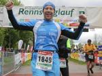 J&uuml;rgen Genendsch nahm als Triathlet wie auch die Bode-Runners zum ersten Mal die Strapazen eines Ultra-Marathons auf sich und &uuml;berquerte nach 8:30:17 Stunden die Ziellinie. Foto: www.marathon4you.de