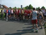 150 Teilnehmer vor dem Start &uuml;ber 5, 10 oder 15 km.