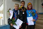 Wie bereits beim neunten Wertungslauf in H&ouml;hnstedt, k&auml;mpft sich Petra Becker wieder auf Platz drei.