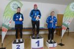 Ihre Laufarbeit zahlte sich aus, so dass Kathleen Mahler mit 141 Punkten den Pokal f&uuml;r den ersten Platz in der Altersklasse W45 mit nach Hause nahm. Sandra Homann (li.) hatte verletzungsbedingt zwei L&auml;ufe weniger, konnte sich aber Platz zwei knapp vor Astrid Ulrich vom Team Conrad sichern.