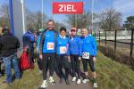 Die Gaensefurther Josef Hindricks, Katrin Winkler-Hindricks, Katrin Krebs und Jens-Uwe B&ouml;rner vor dem Start (Foto: Ronny)
