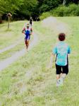 Finn feuert seinen Papa kr&auml;ftig an.