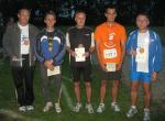 Jens-Uwe B&ouml;rner (r.) brauchte 35,17 Minuten f&uuml;r die 8km lange Strecke