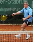 An Nummer vier spielend, gab Herbert Mandel in seinem Einzel keinen einzigen Satz an seinen Gegner ab. An Nummer vier spielend, gab Herbert Mandel in seinem Einzel keinen einzigen Satz an seinen Gegner ab.