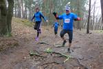 Über Stock und Stein, bergauf, bergab – nach 13,9 Kilometern Crosslauf absolvierten Sylvia Köhn und Sabine Börner eine weitere Trainingsrunde um den Regenstein. Lutz Klauß begleitete die Damen auf ihrer ersten Runde (v.l.).