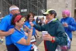 Wiedersehensfreude mit Katrin Winkler-Hindricks (2.v.r.) und Sibylle Sch&auml;per (r.), die  ihren Lauf eher beendet hatten.