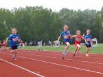 50m Endlauf mit starker Gaensefurther Beteiligung. Laura (l) Platz 5, neben ihr Michelle (1.) und Nina (r.) Platz 6.