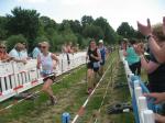 Die letzten Meter für Katrin Krebs. Sie durfte sich über Platz 16 in Altersklasse w30-40 freuen.