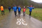 Während einige Läufer hier an der 6-Kilometer-Wendestelle schon umkehrten, begaben sich  Josef Hindricks, Dirk Meier, Claudia Geist und Kathleen Mahler noch weiter auf die 10- oder 20-Kilometer-Strecke.