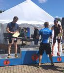 Maik beglückwünscht auch seine Konkurrenten zu ihren Podestplätzen. Maik beglückwünscht auch seine Konkurrenten zu ihren Podestplätzen.