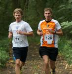 Obwohl Triathlet Martin Wille (l.) der schnellste Gaensefurther über die 5km Distanz war reichte es nur für Platz acht.