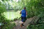 Bevor der Hauptlauf &uuml;ber zehn Kilometer um die M&uuml;hle f&uuml;hrte, ging es f&uuml;r die Teilnehmer um einen See.