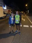In aller Fr&uuml;he erfolgt der Start &uuml;ber die 100 Kilometer von Rothenburg an der Tauber nach Wertheim. Die Kleiderbeutel werden in den LKWs verladen und in das 100 Kilometer entfernte Ziel gebracht – in der Hoffnung, dass es auch die Inhaber der Beutel bis nach Wertheim schaffen.