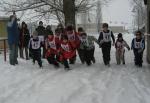 F&uuml;r die Sch&uuml;ler bis 13 Jahren war es ein Gaudi, durch den tiefen Schnee zu laufen. 