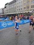 Claudia Geist hat sichtlich Spa&szlig; auf der Sprintdistanz.