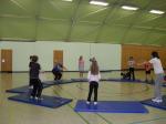 Gymnastik ist Bestandteil jeder Trainingseinheit in der Halle.