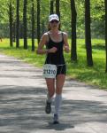 Ina Schöler kam als zweitschnellsten Frau beim Elbebrückenlauf nach 21,1 Kilometern ins Ziel.