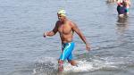Matthias verläßt die Ostsee bei seinem ersten Langstreckenschwimm-Wettbewerb über 3,5km.