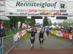 Nachdem Sabine Börner und und Petra Becker unterwegs beschlossen, sich gemeinsam durchzukämpfen, kamen sie auch fast zusammen ins Ziel.