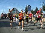 Die 190 Läufer der längeren Distanzen machten sich bei strahlendem Sonnenschein auf den Weg. 