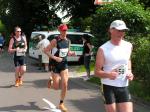 Der Triathlet Torsten Blauwitz (Mitte) gehörte zu den Startern über 10 km. In 39:30 Minuten beendete er den Lauf mit Platz 11 in seiner Altersklasse. 