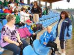 Gespannt warten die Athleten mit ihren Eltern auf den Beginn des Wettkampfes im Paul-Greifzu-Stadion.