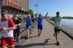 Petra Becker und André Geist genießen ihren Zehn-Kilometer-Lauf