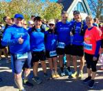 Strahlender Sonnenschein und gute Laune beim Dar&szlig;er Halbmarathon an der K&uuml;ste, denn die ehemalige Lauffreundin Anke Delius kommt auch mit.