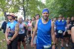 Maik Löwe ist bei den Gaensefurthern eigentlich Triathlet, lässt sich den Lauf an der Saale aber meist nicht entgehen. Er durfte sich am Ende als schnellster Vereinskollege über die Halbmarathonzeit feiern lassen.