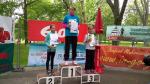 Als erste weibliche Teilnehmerin über 1,5 km kam die Gaensefurther Sportlerin ins Ziel und wurde somit auch Siegerin ihrer AK.