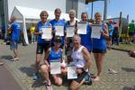 Alle Bode-Runners-Gewinner der Gaensefurther Sportbewegung auf einem Blick: Sandra Homann und Harald Fümel (u.v.l.) sowie Christa Fümel, Anke Delius, Renate Liedtke, Janine Wuwer und Kirsten Geist (o.v.l.).

