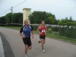 Verstärkt wurde das Team der Läufer durch  Triathleten des Vereins wie hier Ingo Bieganski (l.).