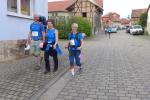 Die Wander-Börners kurz vor dem ersten Ziel im Schachdorf Ströbeck