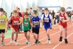 Pascal Richter (3.v.r.) am Start zum 800m Lauf der Altersklasse m11.