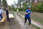 Konzentriert verfolgt Kathleen Mahler ihren Lauf über 11,5 Kilometer und feiert am Ende den ersten Platz in der Altersklasse W40.