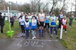 Das übersichtliche Teilnehmerfeld vor dem Start zum Dreikönigslauf in Ilberstedt bei frühlingshaften Temperaturen.