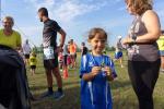 Lenya Schielke, Gaensefurther Sportbewegung, startete beim Bambini-Lauf.