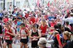 Am diesjährigen Sparkassenmarathon in Bielefeld nahmen wieder zahlreiche Sparkassenmitarbeiter aus Deutschland und dem Ausland teil.  