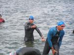 Detlef Schäfer und Steffen Schöler testen schon mal das Wasser vor ihrem Start beim Landescup.