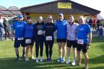 Im Selketal bei Meisdorf konnten diese Bode-Runners der Gaensefurther Sportbewegung auf sechs, zehn oder 20 Kilometern Natur pur erlaufen: Olaf und Nancy Bothe, Lina Epperlein, Verena Hildebrandt, Jens Kunkel, Anja Kroner und Jens-Uwe B&ouml;rner (v.l.). Die Ergebnisliste lag zum Redaktionsschluss noch nicht vor. 